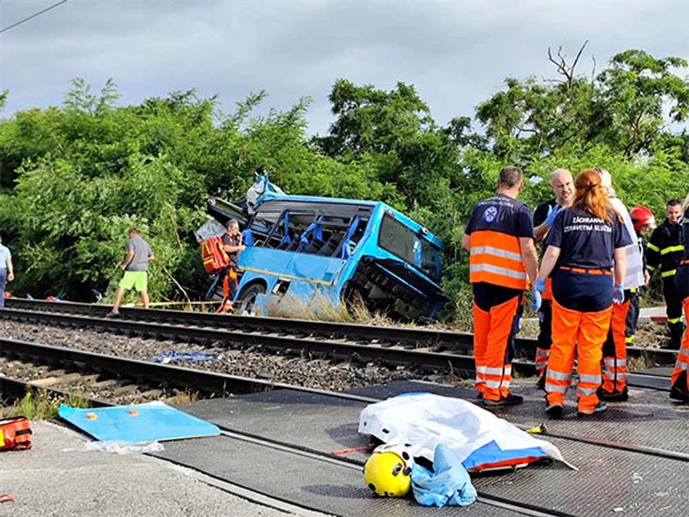 Accident fatal între un tren și un autobuz FOTO Robert Novak / Reuters