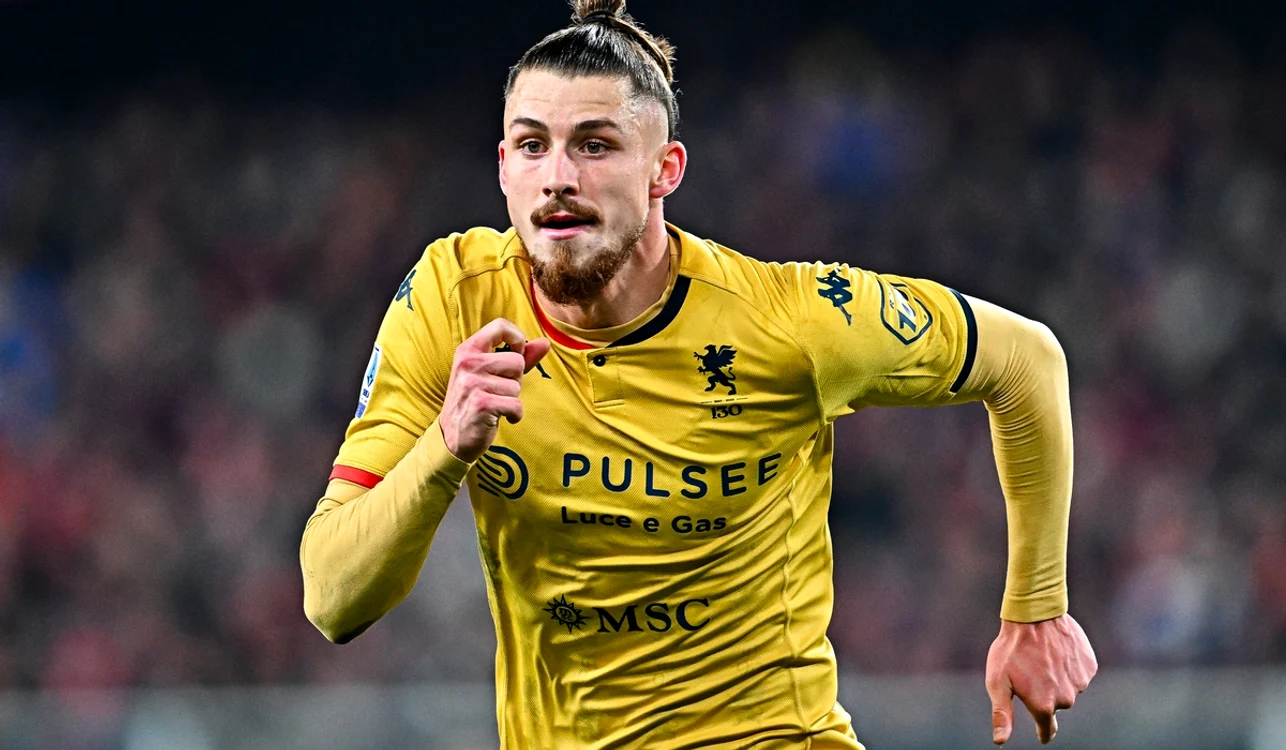 Radu Drăgușin ar urma să evolueze la Tottenham, în următorii cinci ani (FOTO: Getty Images)