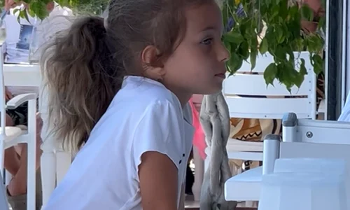 fetita Elenei Udrea PNG