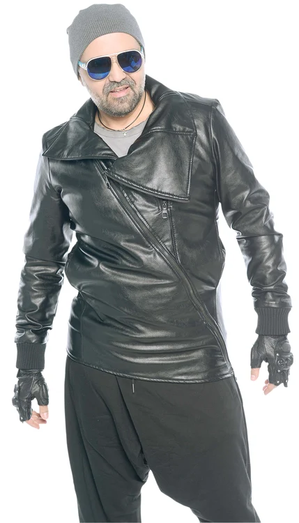 De când apar pe contracte grase la TV, Daniel Iordăchioaie, Aurelian Temişan, Horia Brenciu şi Gabriel Cotabiţă au mai multă grijă de fizicul lorFoto: Antena 1