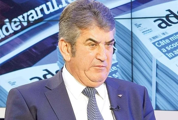 
    Gabriel Oprea a făcut, luni, declarații despre accident, după ce, duminică, președintele Klaus Iohannis i-a pus în vedere să facă acest lucruFoto: Adevarul  