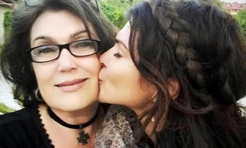 Moinica Bârlădeanu e leită mama ei, Minodora Tătărușanu Sursa: Facebook  