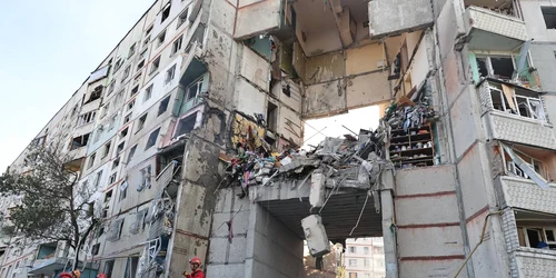 Rusia a atacat un bloc de locuințe în orașul Harkov FOTO Olena Shuliak / X