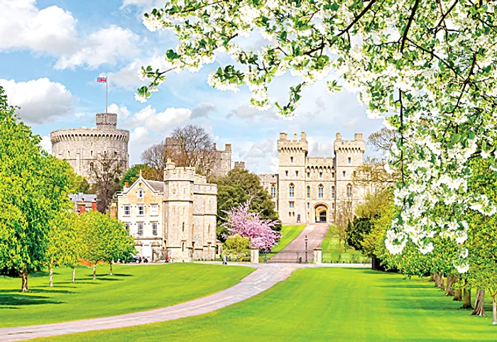 Castelul Windsor este reşedinţa principală a Reginei, de când a murit prinţul Phillip