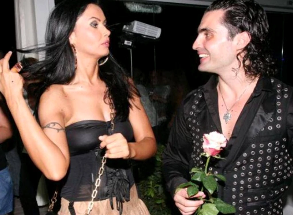 În toamna anului 2010 mariajul Oanei Zăvoranu cu Ionuţ Pascu, alias Pepe, avea să se destrame