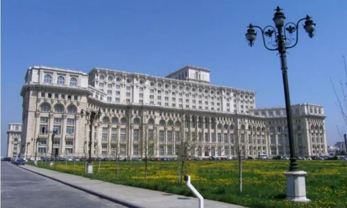 Care este legătura dintre Casa Poporului, Napoleon şi Carol al II lea? jpeg