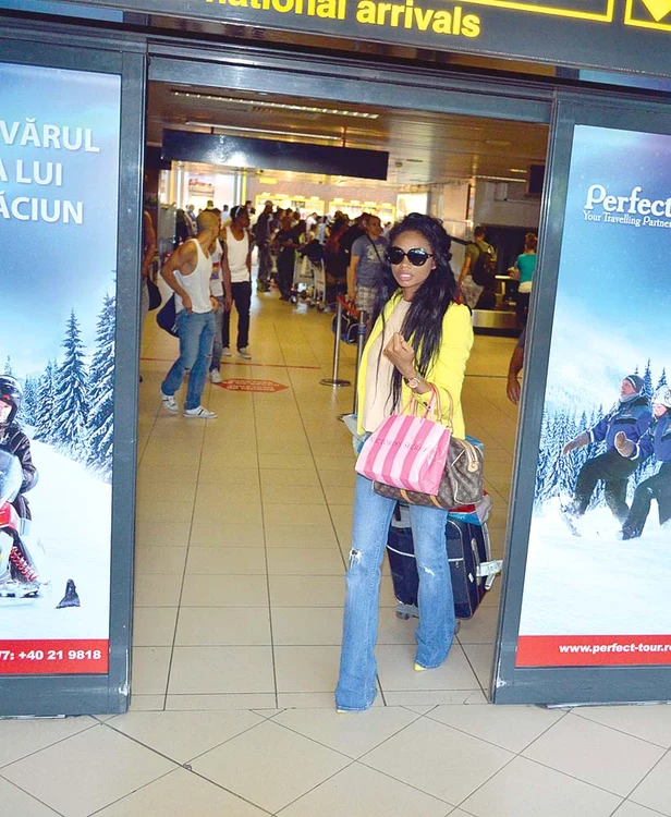 
    Mulatra a sosit ieri, la prânz, la BucureştiFoto: Alex Muscaliu  