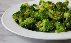 broccoli cu lamaie si susan jpeg