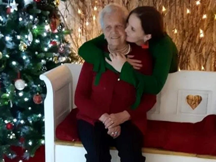 Ioana Maria Moldovan și bunica ei de la Târgu-Mureș