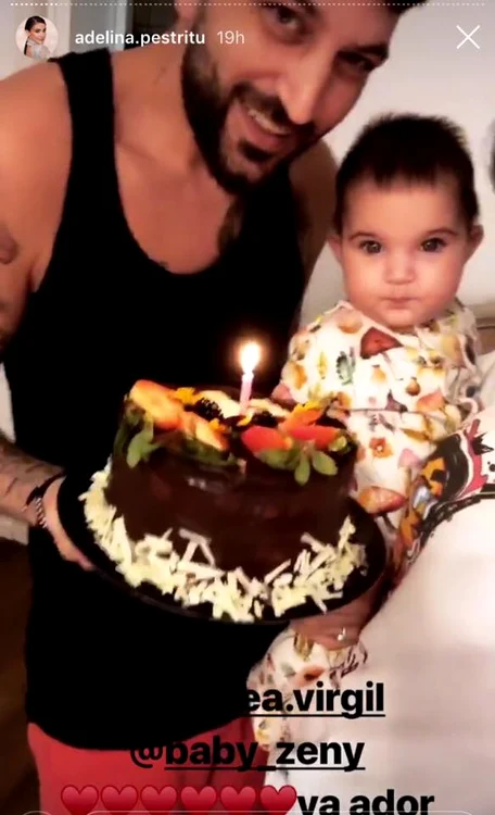 
    Adelina Pestrițu a avut la ziua de naștere farfurii personalizate, așa cum se procedează la nuntă Foto: Instagram   