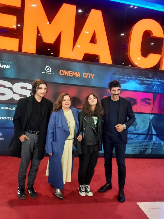  Toma Cuzin, alături de familie, la premiera filmului „BOSS”