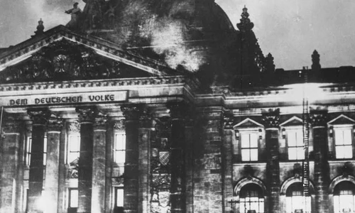 Incendierea Reichstagului, pretext pentru suspendarea drepturilor constituţionale jpeg