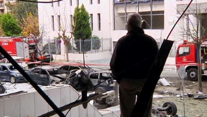 Bomba a provocat mai multe pagube materiale, dar nu există persoane rănite