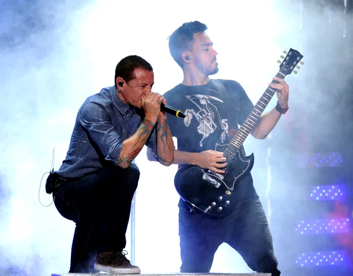 chester bennington si mike shinoda foto getty