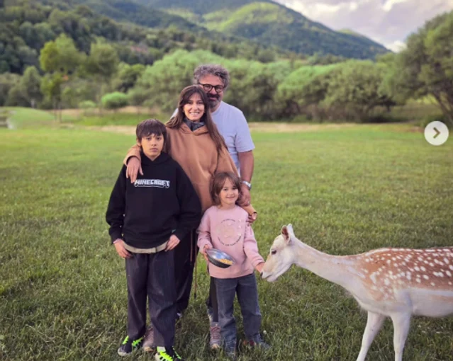 Dana Rogoz alături de familia ei. Foto: Instagram