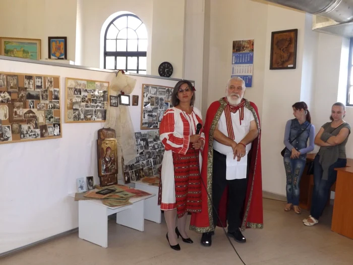 expozitie la castelul artelor din severin FOTO Corina Macavei 