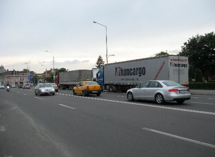 Italianul a fost reţinut pentru trafic de maşini de lux foto Arhivă