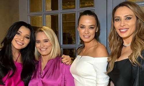 Corina Caragea, Andreea Esca si Iulia Vantur la cina eleganta gazduita de Andreea Raicu Instagram (3) jpg