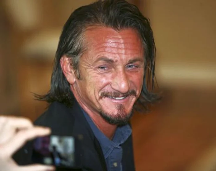 
    Sean Penn are o cariera de succes, dar nu are noroc in amor  