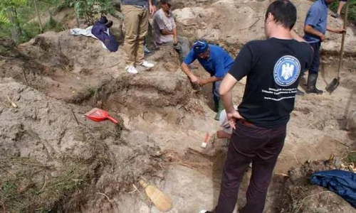 IICCMER continuă investigaţiile pentru căutarea, descoperirea şi deshumarea deţinuţilor politici morţi în lagărul de muncă de la Periprava, jud  Tulcea jpeg