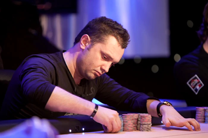 
    Claudiu Secară (Foto: pokerstarsblog.com)  