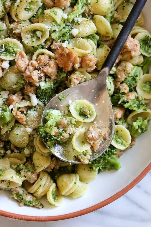 paste cu curcan si broccoli jpeg