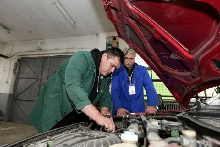 Alin Maria speră să aibă propriul service auto