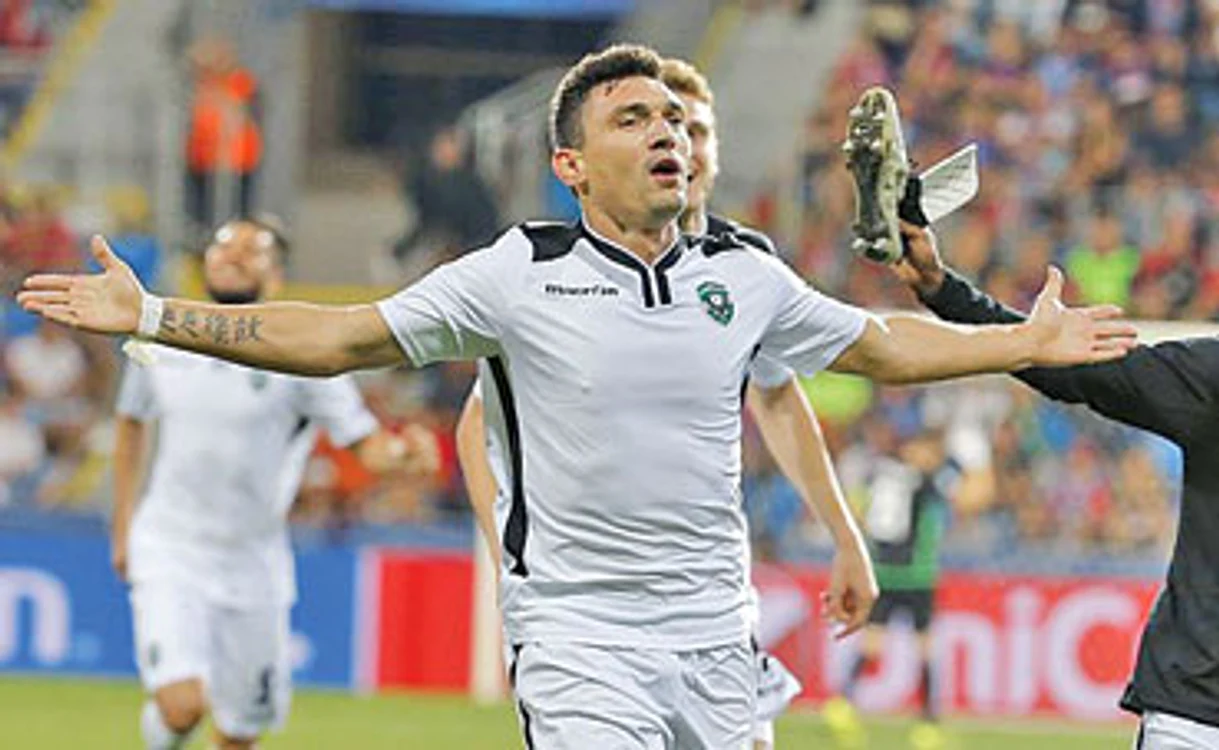 
    Claudiu Keşeru va juca în premieră în grupele Ligii Campionilor  