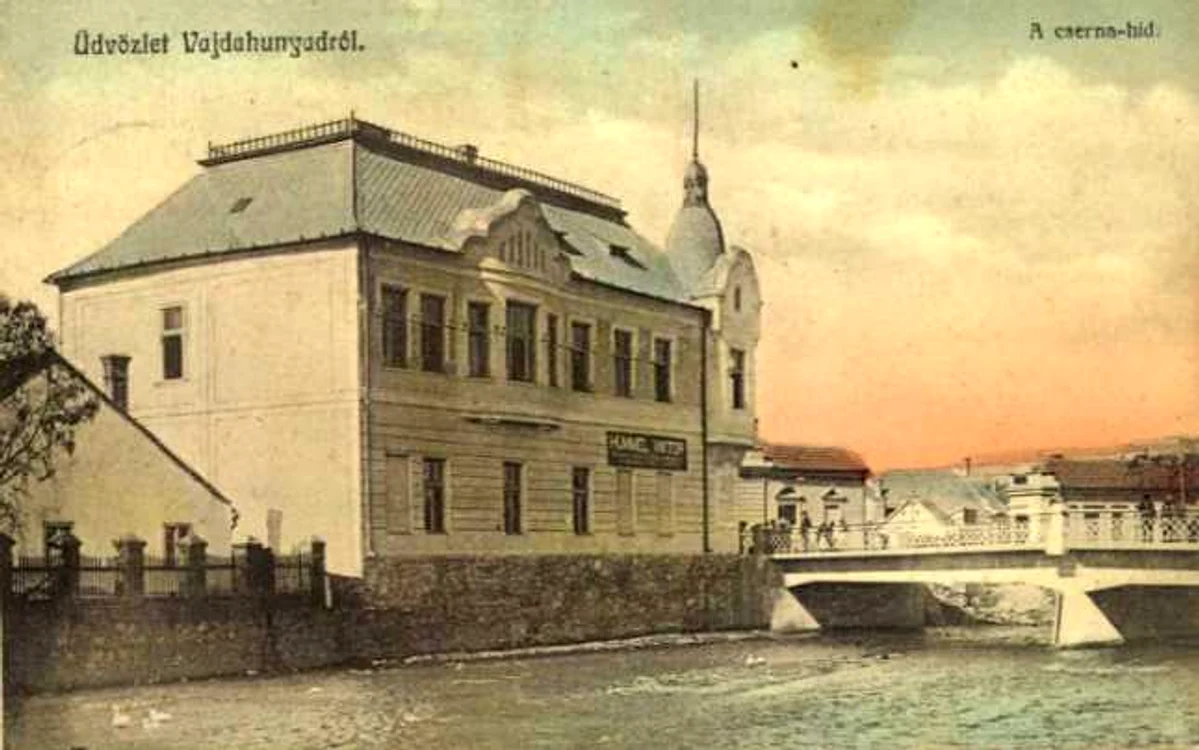 Râul Cerna în Centrul vechi. Ilustrată. Foto: Adler, 1900. 