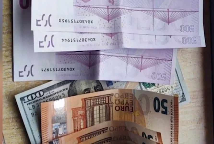 Un român care a muncit în străinătate ca să-și repare dinții a pierdut banii în drum spre casă. Cine i-a găsit mica avere