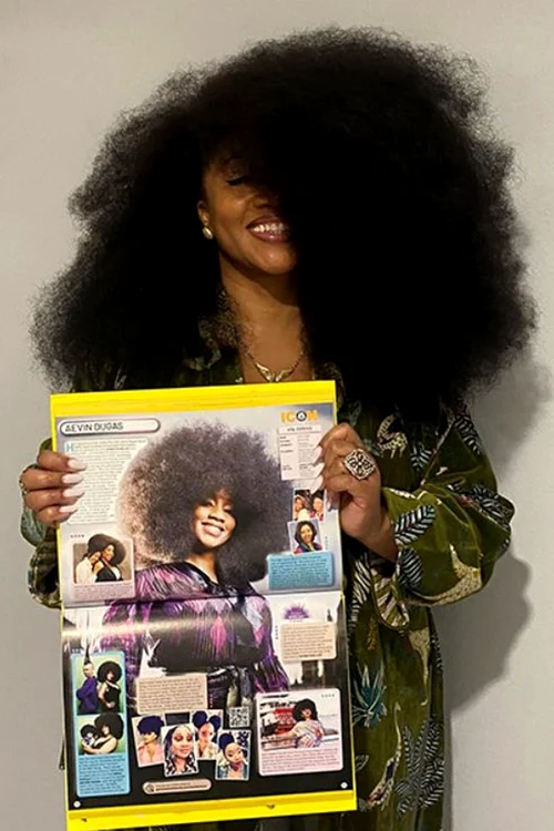 Aevin Dugas are o podoabă capilară ce măsoară 18,5 cm înălțime (Foto: Guinness World Records)