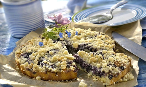 tarta cu mure si blat sfaramicios jpeg