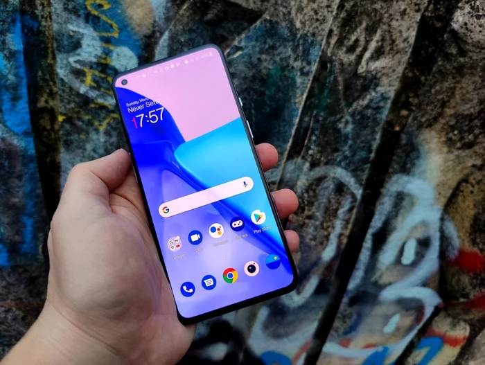 OnePlus 9 FOTO Adrian Pogîngeanu