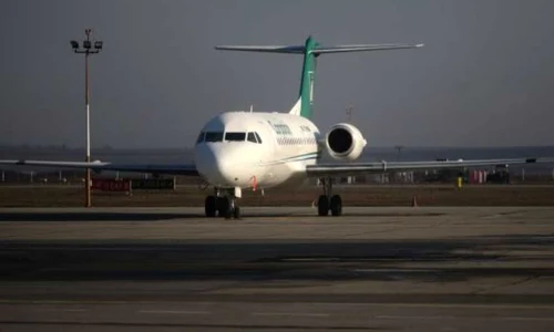 Unele zboruri au întârzieri de peste trei ore.