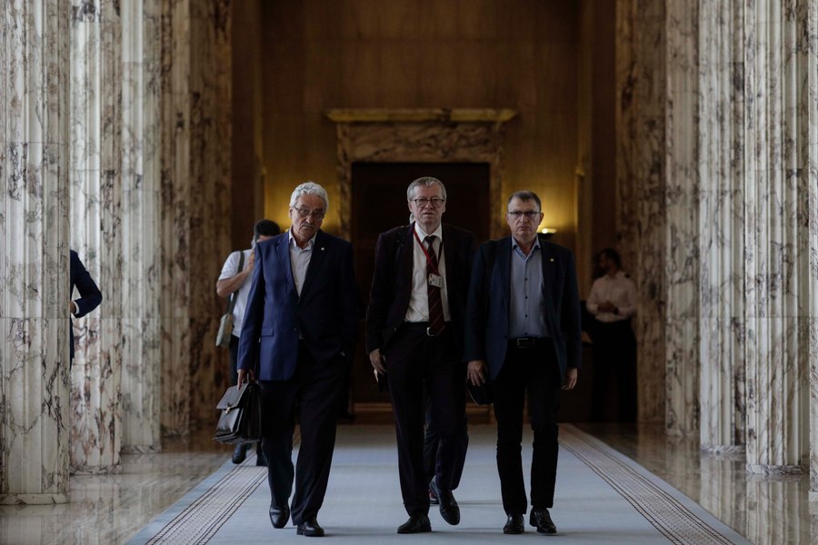 Cu cât cresc salariile profesorilor după adoptarea Ordonanței de Urgență