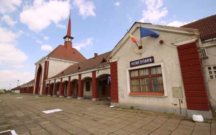gara hunedoarei