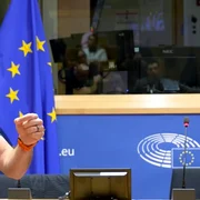 Andrew Bustamante foto captura video png