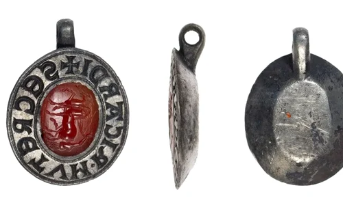 Sigiliul a fost creat probabil între anii 1200 – 1400 (© Colchester and Ipswich Museum Service)