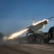 Armata ucraineană folosește lansatorul multiplu de rachete Grad în Soledar FOTO Profimedia 
