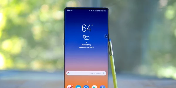 samsung note 10 mockup foto slashgear