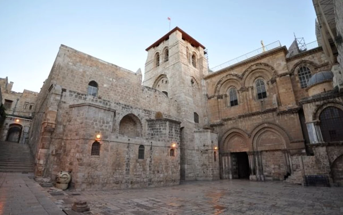 Biserica Sfantului Mormant FOTO Wikipedia