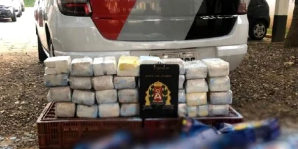 Cocaina capturata in depozitul unui magazin FOTO Twitter @PMESP