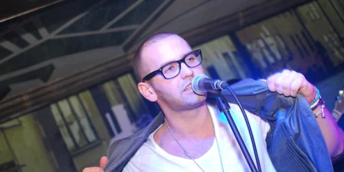 Silviu Pașca, vedetă în cluburile de karaoke din Timișoara