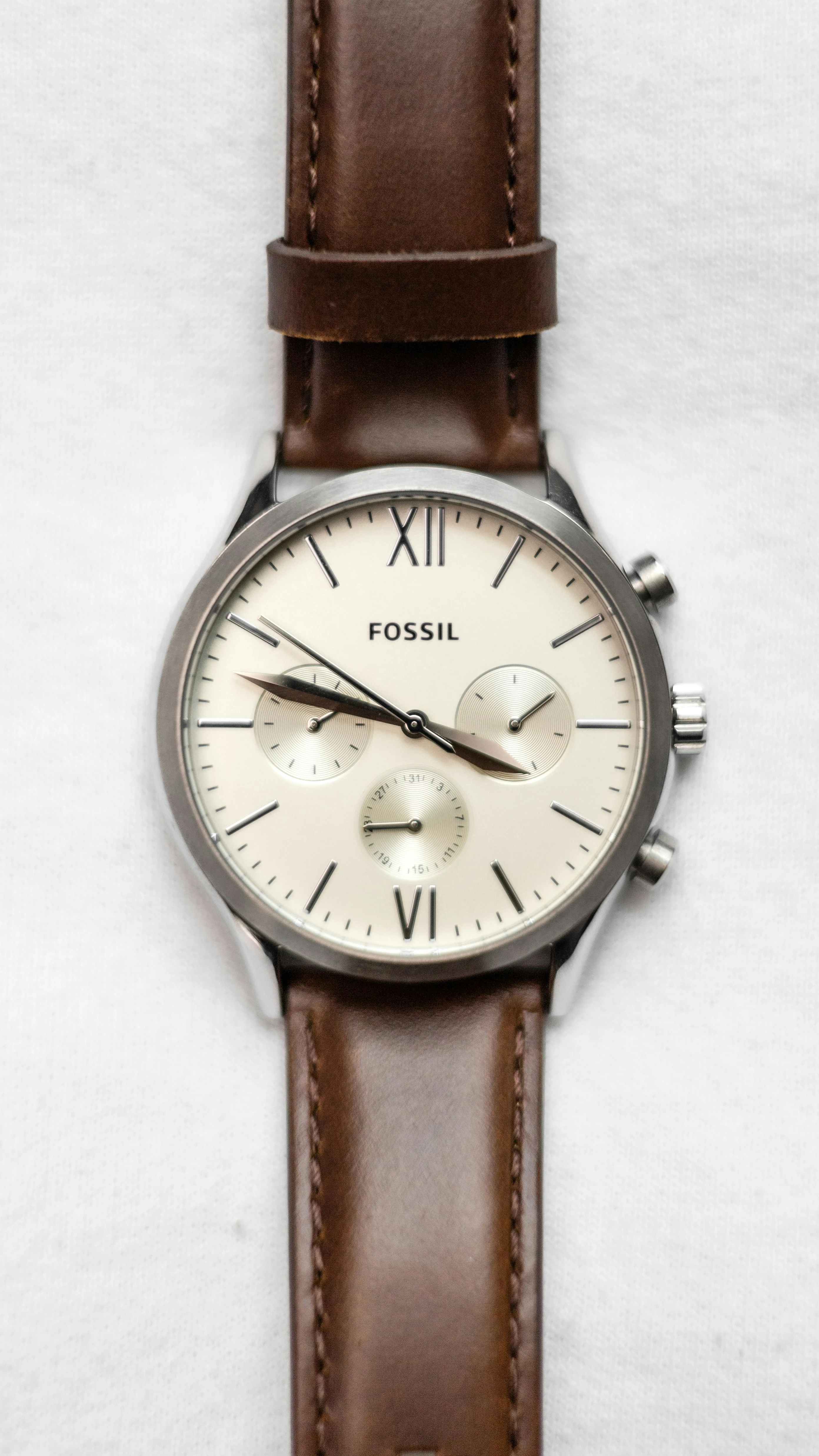 Eleganță, rafinament și tehnologie într-un singur accesoriu