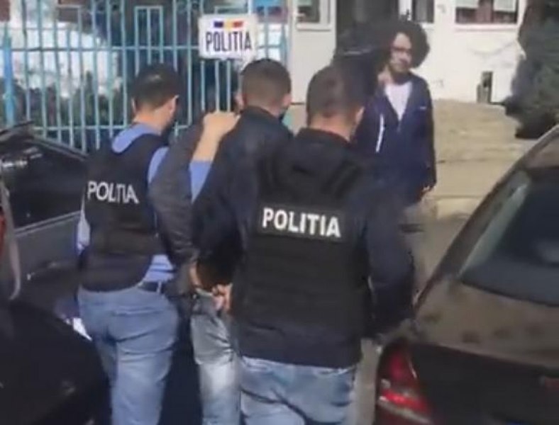 Traficant de droguri, săltat direct de pe stradă de polițiștii buzoieni și trimis în arest