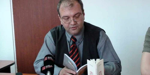 COSTEL STANCU –POETUL POLIŢIST   