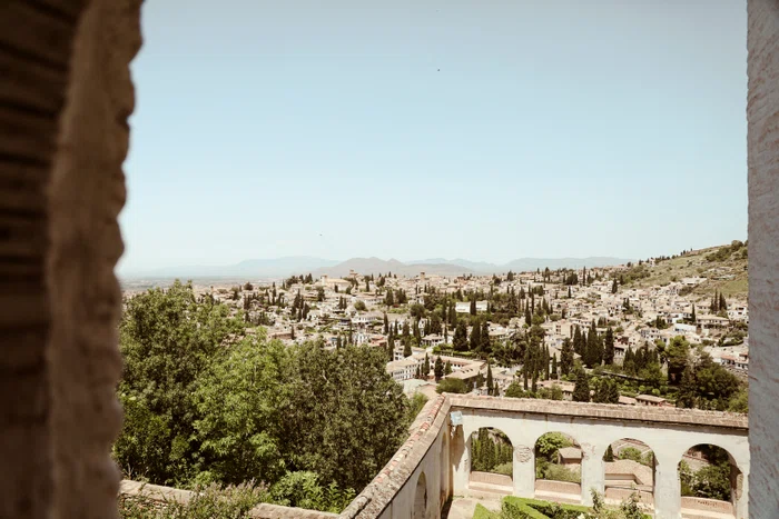 Orașul Granada este o destinație preferată de turiști
