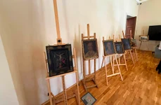 Ceremonia oficială de predare către autoritățile italiene a zece opere de artă recuperate de autoritățile române (© Muzeul Municipiului București)
