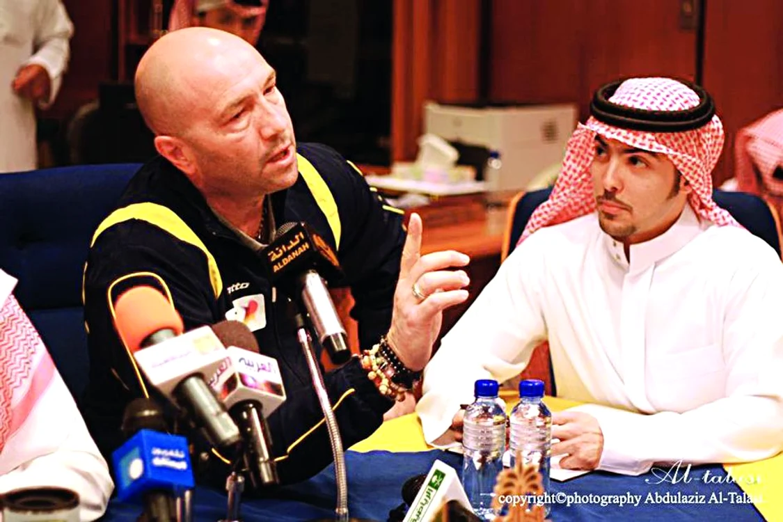 
    Zenga a semnat în această lună cu Al Nassr  