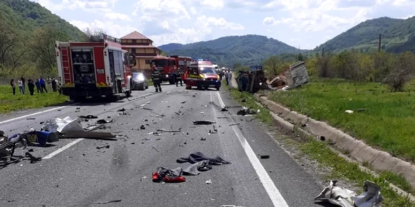 accident caras foto drdp timisoara jpg